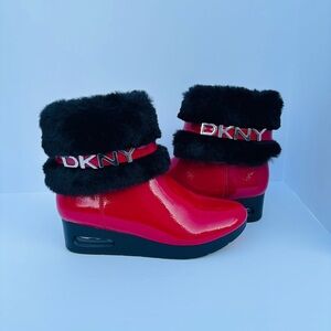DKNY Women's Abri Red Faux Fur/ Suede Ankle Booties Wedges 7M